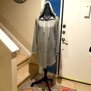 NWT Grey Heather T-shirt dress with pouch pocket
